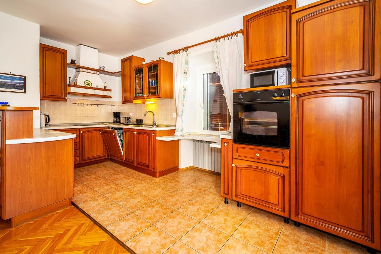 Apartmant Ivan Malinska Exterior foto